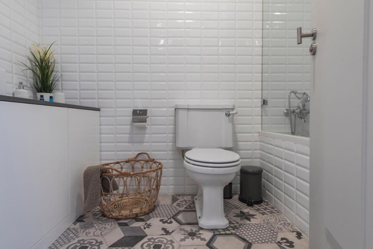 Lovelystay - 3 Bedroom Downtown Wonderwall Lissabon Exterior foto
