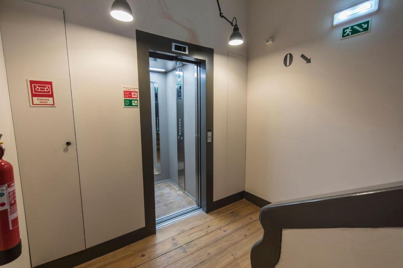 Lovelystay - 3 Bedroom Downtown Wonderwall Lissabon Exterior foto